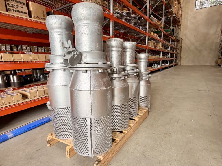 Fox Global supplies 6-inch and 8-inch flanged foot valves and Bauer fittings for Northern Territory water treatment. Explore selection and installation.
